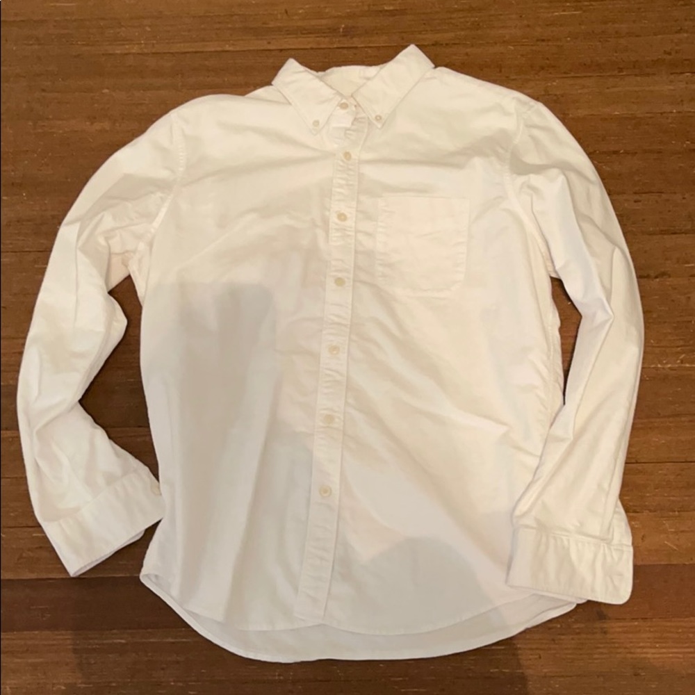 American Eagle white button down